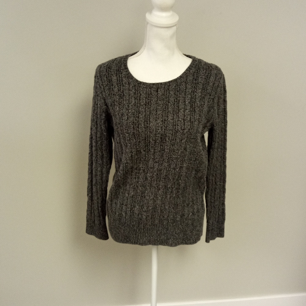 St. John's Bay Women's Gray Crewneck Sweater XL
